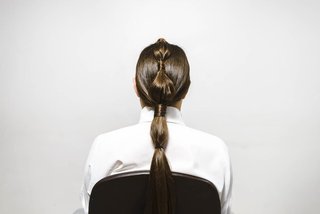 Ombunden hästsvans Tutorial 7 Kerastase