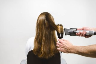 Tvinnad chinjon tutorial Steg 2 Kerastase